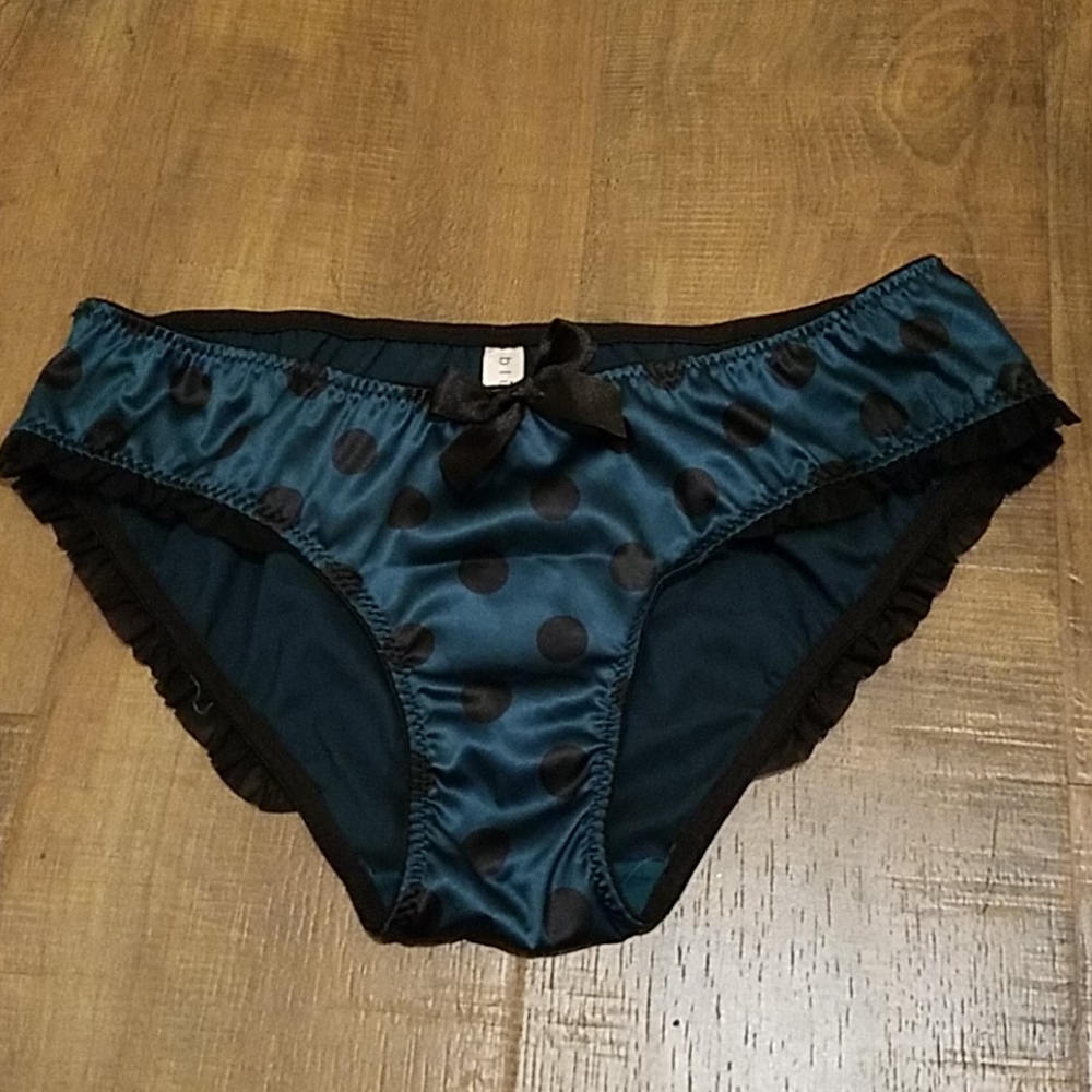 intimates